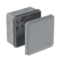Коробка распределительная IP66. Внутренний размер - 85х85х42. Цвет - серый. Выполнена по технологии двухкомпонентного литья. Для ввода кабелей и труб имеет на каждой боковой стороне по 2 мембраны Ø25 мм (всего 8), которые надежно обхватывают кабель/трубу,